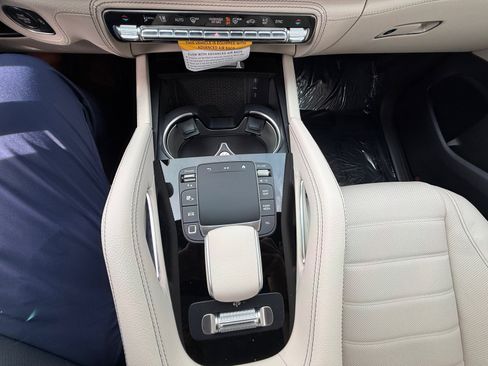 New 2026 Mercedes-Benz GLS 580 4MATIC image 14