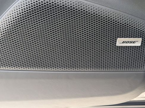 New 2025 Porsche Macan 4S Electric image 18