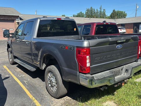 Used 2022 Ford F250 XLT w/ XLT Premium Package AWD/4WD image 4