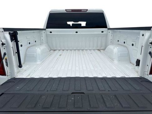 Used 2025 Chevrolet Silverado 1500 LT w/ Z71 Off-Road Package AWD/4WD image 22
