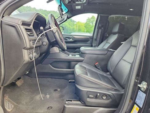 Used 2023 Chevrolet Suburban RST w/ Luxury Package AWD/4WD image 5