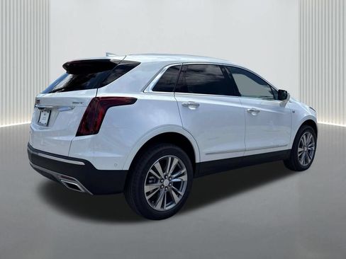 New 2026 Cadillac XT5 Premium Luxury w/ Driver Assist Package FWD image 5
