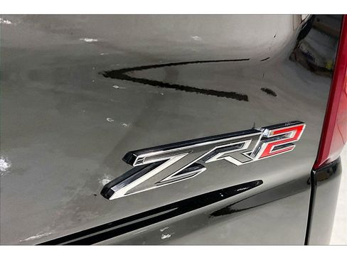 Used 2026 Chevrolet Silverado 1500 ZR2 image 9