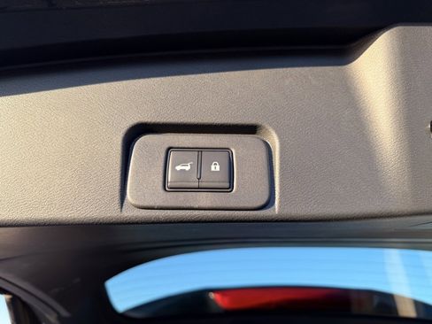 Used 2023 Nissan Rogue SV w/ SV Premium B Package image 29