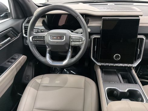 Used 2024 GMC Acadia Elevation w/ Luxury Package FWD image 27