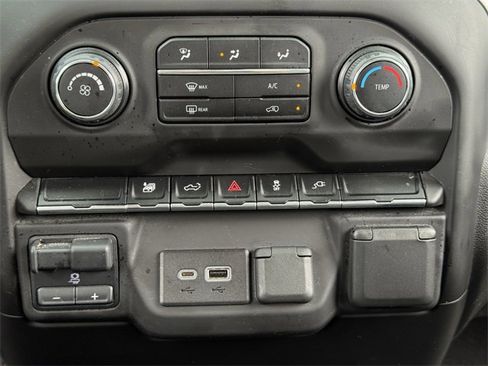 Used 2021 Chevrolet Silverado 2500 Custom w/ Custom Value Package image 13