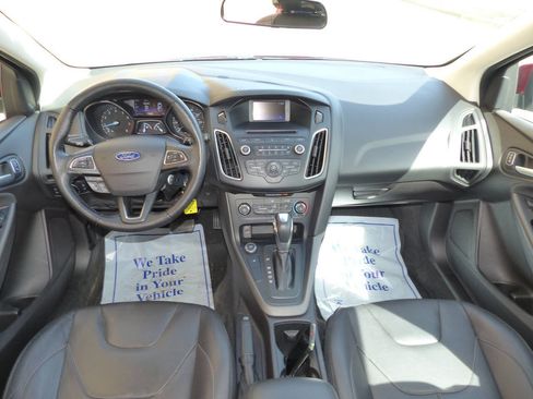 Used 2015 Ford Focus SE w/ Equipment Group 201A image 34