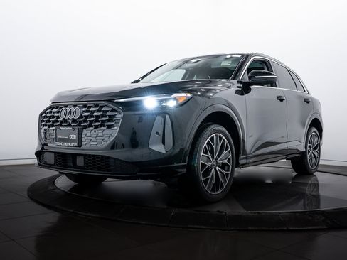 Certified 2025 Audi Q5 Premium Plus w/ Premium Plus image 7