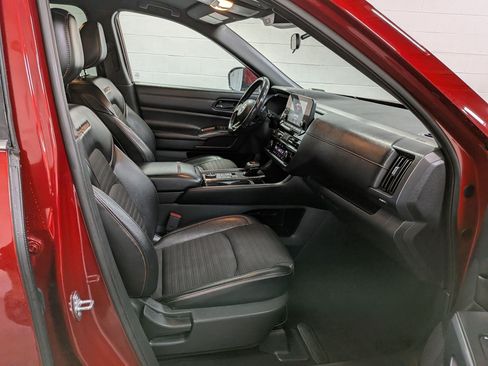 Used 2023 Nissan Pathfinder Rock Creek AWD/4WD image 35