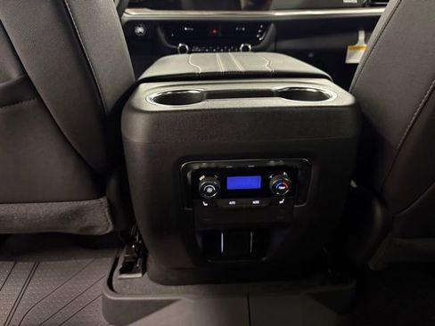 New 2026 Chevrolet Tahoe High Country image 18