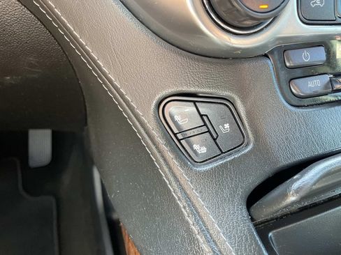 Used 2018 Chevrolet Tahoe Premier AWD/4WD image 44