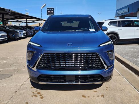 New 2026 Buick Enclave Avenir image 9