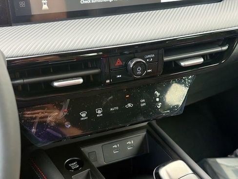 New 2026 Nissan Kicks SR image 15