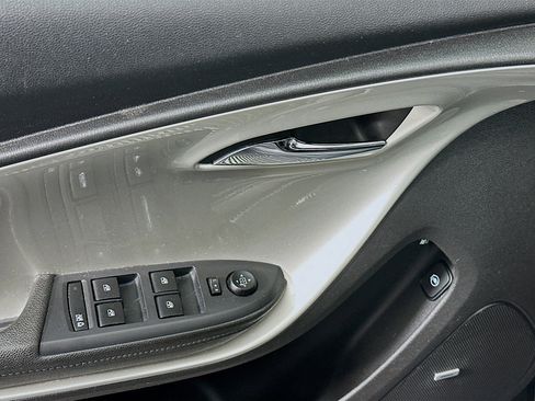 Used 2013 Chevrolet Volt Premium w/ Premium Trim Package FWD image 15