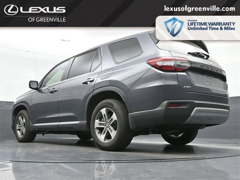 Used 2025 Honda Pilot EX-L image 14