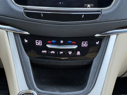 Used 2017 Cadillac XT5 Luxury w/ LPO, Wheel Lock Package image 24