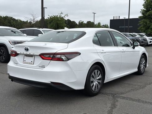 Used 2023 Toyota Camry LE FWD image 5