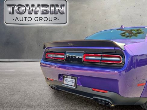 Used 2023 Dodge Challenger SRT Hellcat RWD image 6