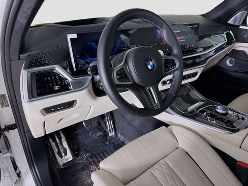 Used 2026 BMW X7 M60i w/ Executive Package AWD/4WD image 9