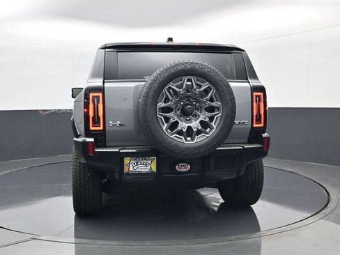 New 2026 GMC Hummer EV SUV AWD/4WD image 6