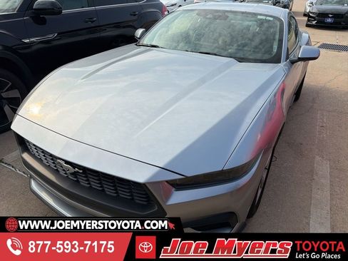Used 2026 Ford Mustang Premium RWD image 1