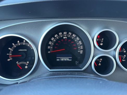 Used 2014 Toyota Sequoia Limited image 39