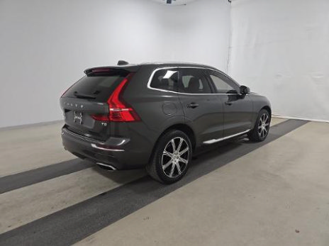 Used 2021 Volvo XC60 T5 Inscription w/ Protection Package Premier FWD image 3