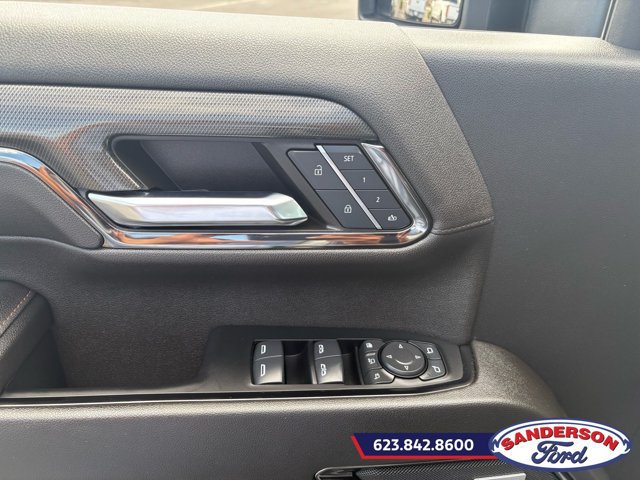 Used 2024 GMC Sierra 2500 AT4 w/ AT4 Premium Plus Package AWD/4WD image 11