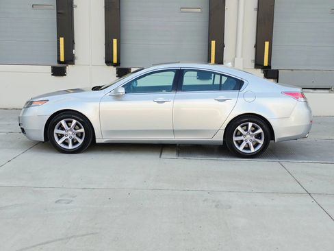 Used 2013 Acura TL FWD image 2