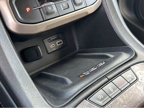 Certified 2023 GMC Acadia Denali image 19