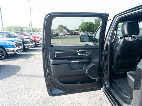 Used 2025 RAM 1500 Laramie AWD/4WD image 13
