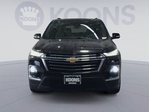 Used 2022 Chevrolet Traverse LT w/ LT Premium Package AWD/4WD image 4