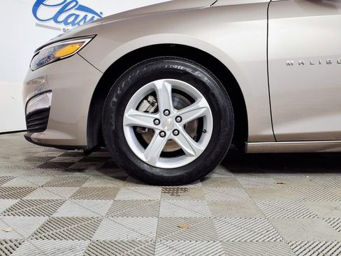 Used 2025 Chevrolet Malibu LS FWD image 7