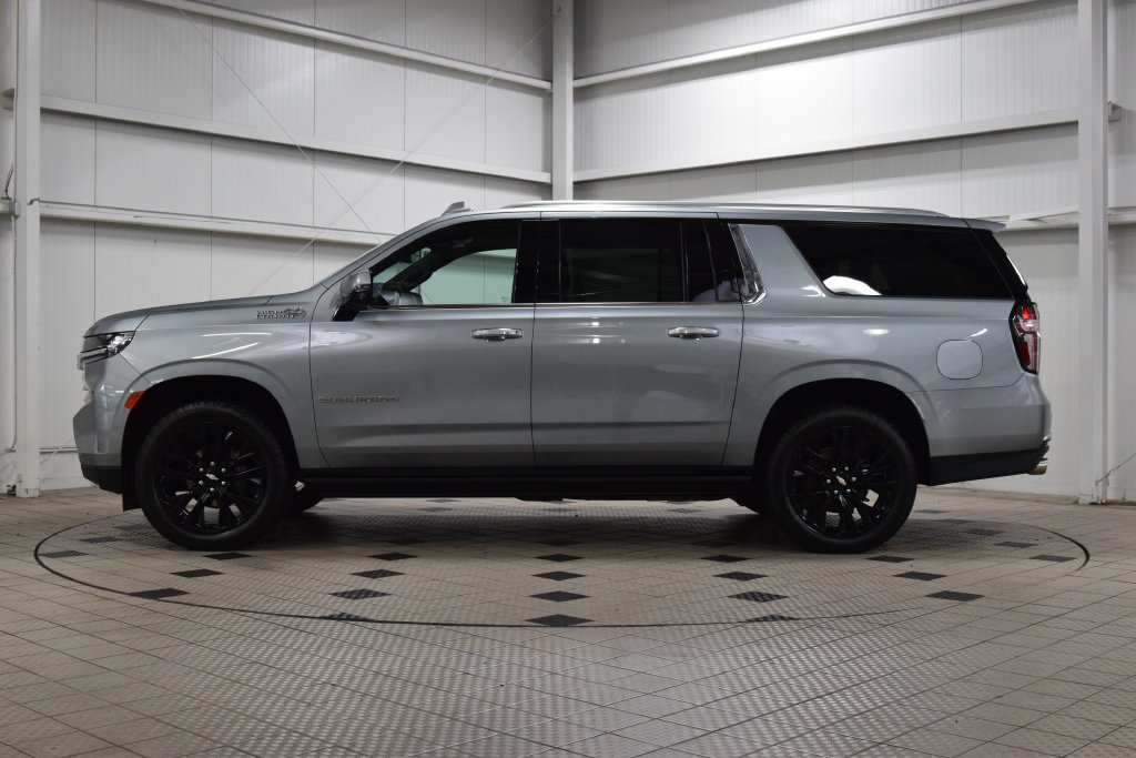 Used 2024 Chevrolet Suburban High Country AWD/4WD image 4