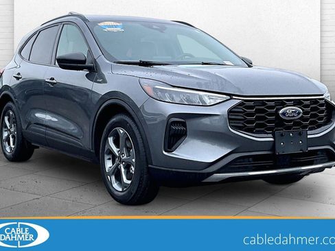 Used 2025 Ford Escape ST-Line image 1