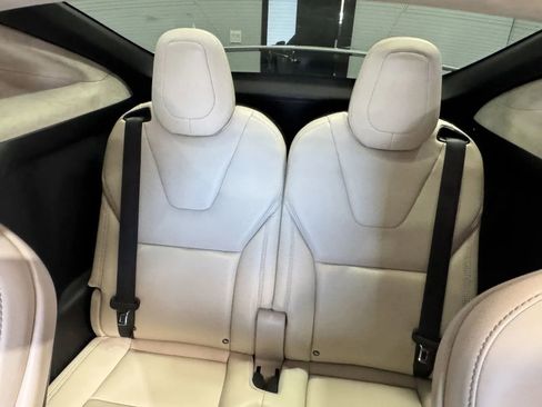 Used 2017 Tesla Model X 100D image 10