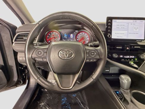 Used 2023 Toyota Camry XSE FWD image 13