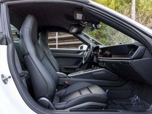 Certified 2024 Porsche 911 Targa 4S image 84