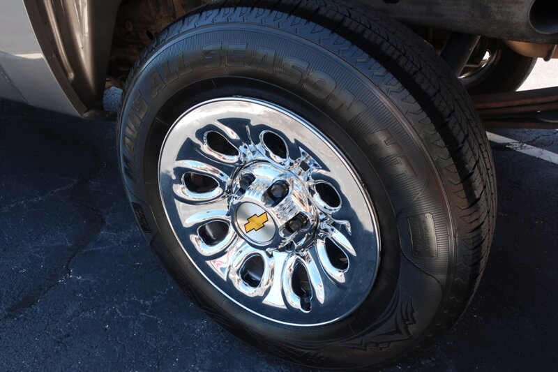 Used 2008 Chevrolet Silverado 1500 W/T RWD image 32