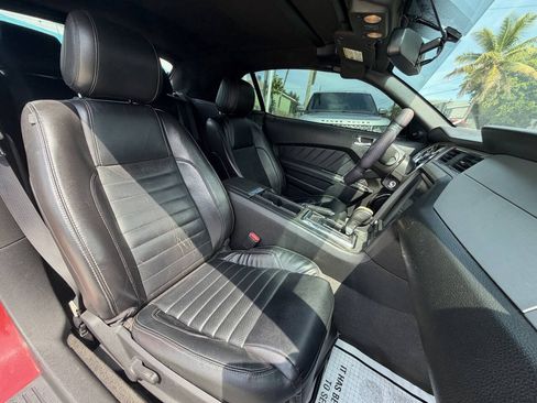 Used 2013 Ford Mustang Premium RWD image 16