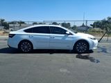 Used 2018 Toyota Avalon XLE Premium image 2
