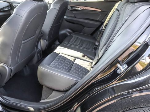 Used 2022 Buick Envision Avenir w/ Technology Package II image 30