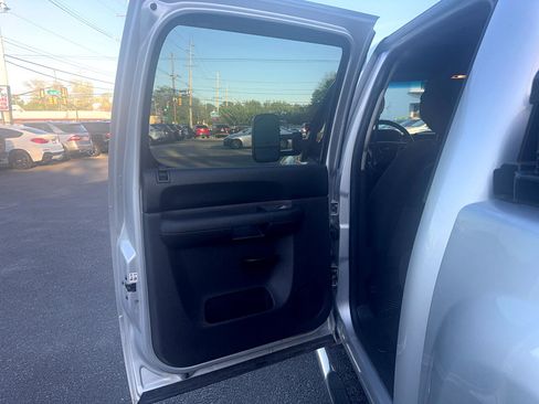 Used 2013 Chevrolet Silverado 1500 LT image 18
