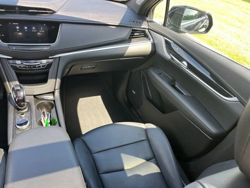 Used 2025 Cadillac XT5 Premium Luxury FWD image 33