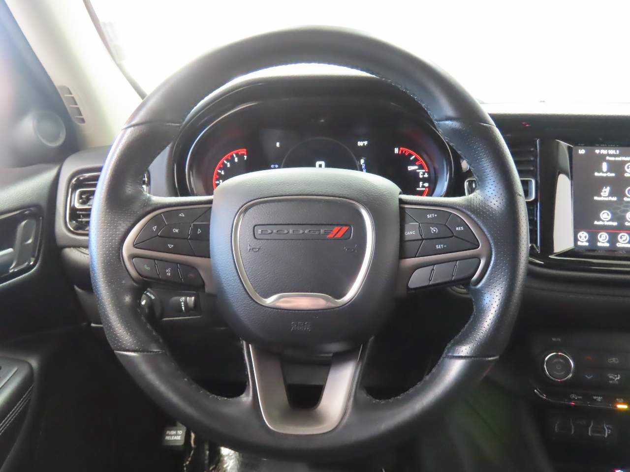 Used 2022 Dodge Durango SXT RWD image 9