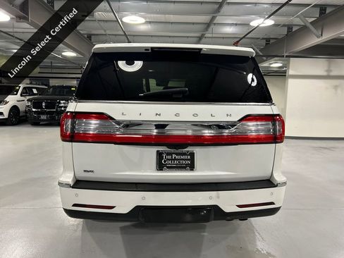 Used 2021 Lincoln Navigator Reserve w/ Luxury Package image 3