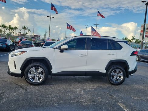 Used 2024 Toyota RAV4 XLE w/ Convenience Package FWD image 7