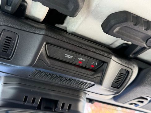 New 2025 Jeep Gladiator Willys image 21