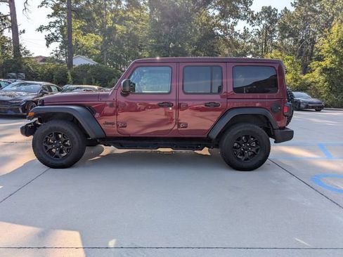 Used 2022 Jeep Wrangler Unlimited Sport AWD/4WD image 6