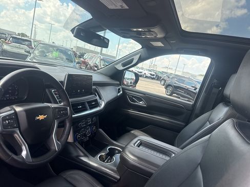 Certified 2022 Chevrolet Tahoe LT w/ Luxury Package AWD/4WD image 25
